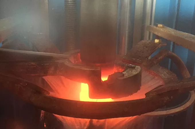 Машина для индукционной закалки